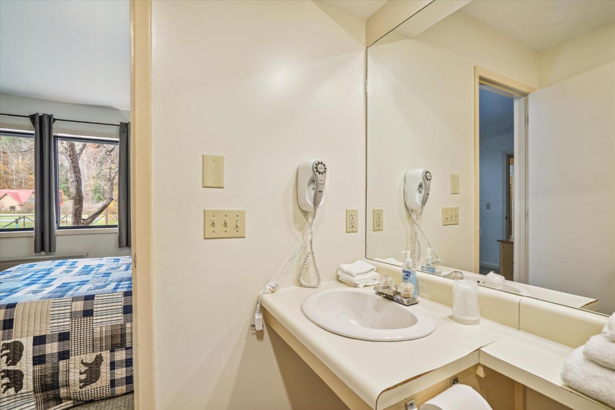 Cedarbrook Queen Suite 108 Killington Exterior photo